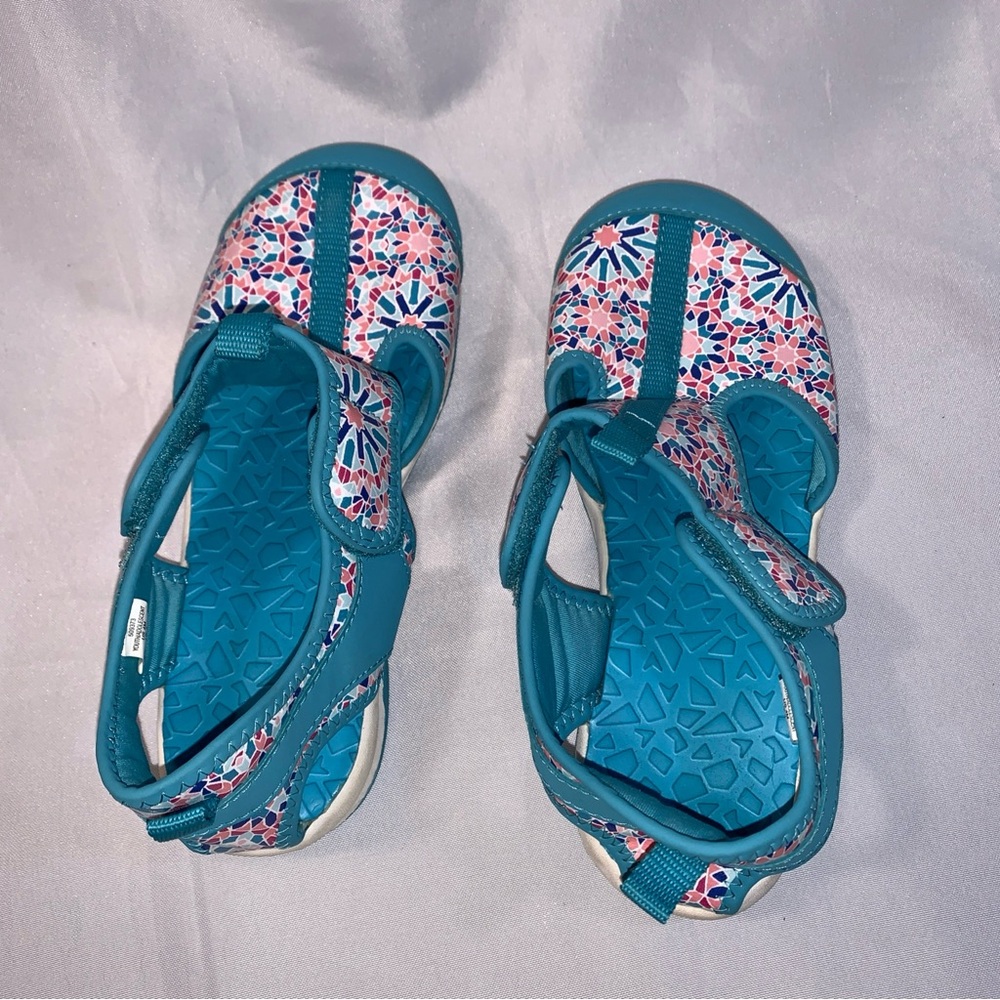 Lands’ End Sandals Kids Youth Size 4 Floral Teal Pink Closed Toe Shoes